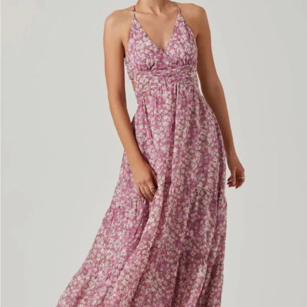 ASTR Frolic Floral Cutout Maxi Dress (XS)
